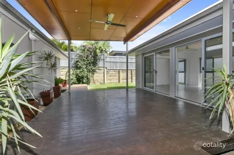 26 Brook St, Wakerley, QLD 4154