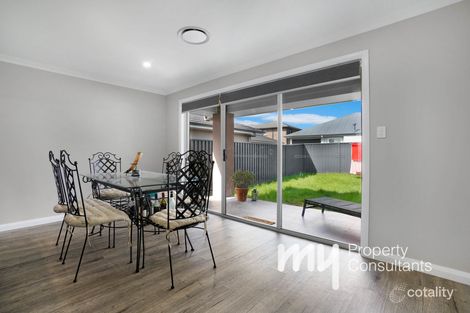 Property photo of 32 Anvil Avenue Elderslie NSW 2570