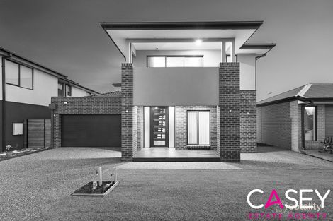 Property photo of 10 Featherdown Way Clyde North VIC 3978