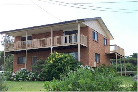 2 Tuna St, Tuross Head, NSW 2537