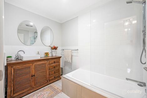 Property photo of 4/191 Greenacre Drive Arundel QLD 4214