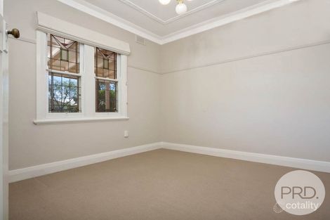 Property photo of 30 Darlow Street Wagga Wagga NSW 2650