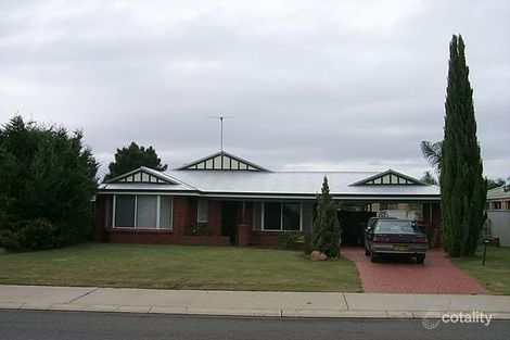 157 Oakmont Ave, Meadow Springs, WA 6210