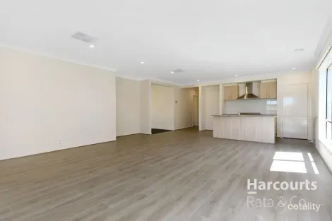 Property photo of 13 Solitaire Way Wallan VIC 3756