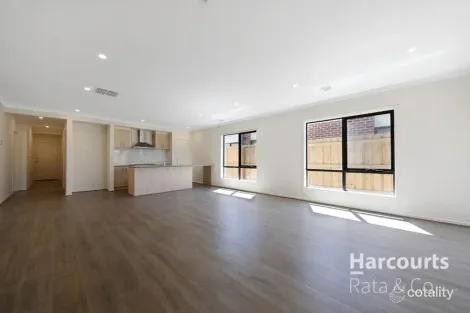 Property photo of 13 Solitaire Way Wallan VIC 3756