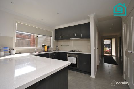 Property photo of 29 Springbrook Drive Clyde North VIC 3978