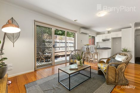 Property photo of 2/51 Cambridge Road Mooroolbark VIC 3138