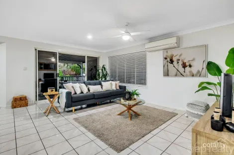 Property photo of 30 Freshwater Circuit Forest Lake QLD 4078