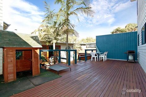 134 Railway Pde, Seaford, VIC 3198