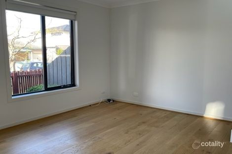 Property photo of 18 Kingswood Road Cheltenham VIC 3192