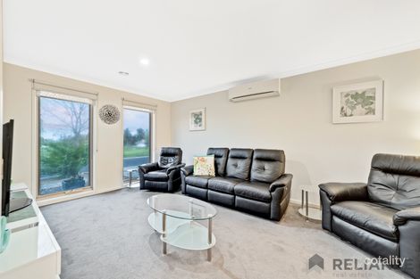 Property photo of 41 Manuka Grove Wyndham Vale VIC 3024