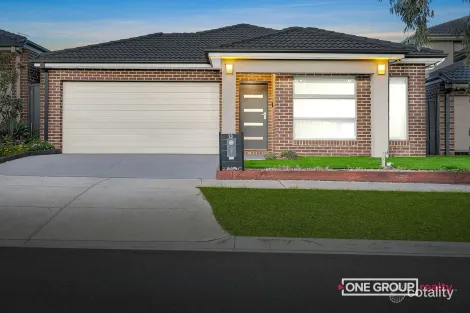Property photo of 13 Raitt Grove Mernda VIC 3754