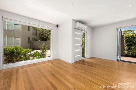 Property photo of 4/246 Barkly Street St Kilda VIC 3182