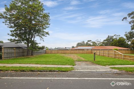 Property photo of 100 Lampard Road Drouin VIC 3818