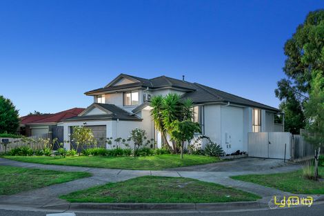 Property photo of 19 Sharyn Street Cranbourne West VIC 3977