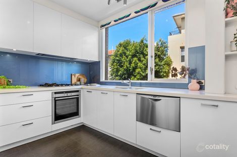 Property photo of 1/2 The Avenue Windsor VIC 3181