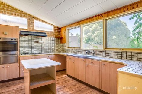 Property photo of 32 Gisborne Road Bacchus Marsh VIC 3340