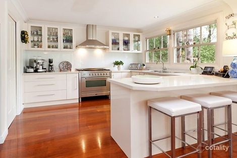 Property photo of 24 Roehampton Crescent Mount Eliza VIC 3930