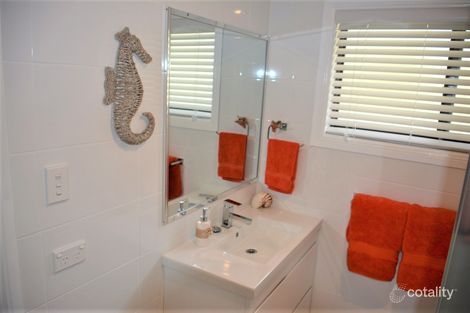 Property photo of 1/89 Yeramba Road Summerland Point NSW 2259