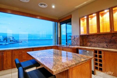 Property photo of 48 The Peninsula Paradise Point QLD 4216