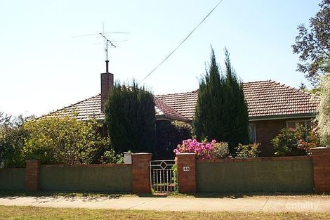 327 South St, Harristown, QLD 4350