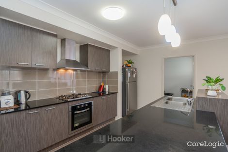 Property photo of 16 Elphinstone Street Doolandella QLD 4077