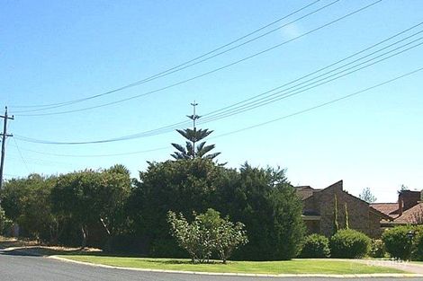 4 Fraser Way, Padbury, WA 6025