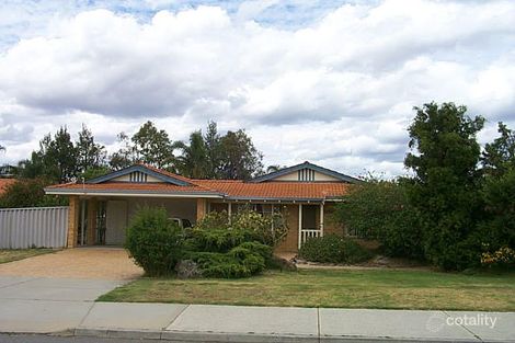 42 Henderson Dr, Seville Grove, WA 6112