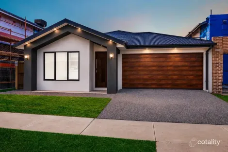 19 MONOCOT AVE, CLYDE NORTH, VIC 3978