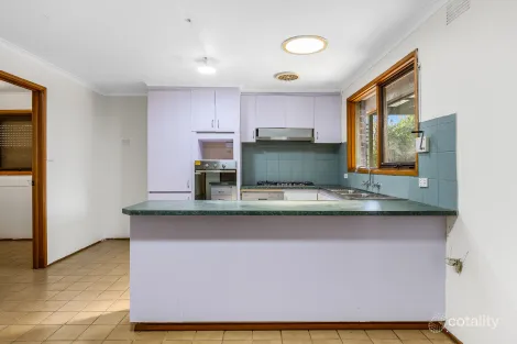 Property photo of 72 Endeavour Drive Cranbourne North VIC 3977