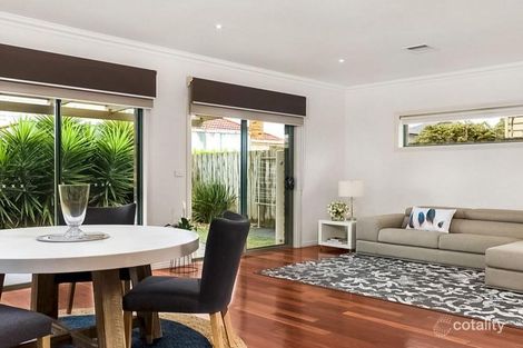 Property photo of 2/27 Watt Avenue Oak Park VIC 3046