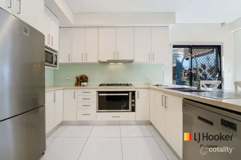 Property photo of 11 Barry Crescent Padstow Heights NSW 2211