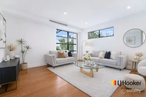 Property photo of 11 Barry Crescent Padstow Heights NSW 2211