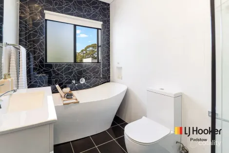 Property photo of 11 Barry Crescent Padstow Heights NSW 2211