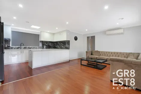 Property photo of 13 Bates Street Cranbourne West VIC 3977