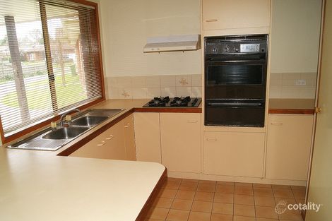 Property photo of 2/17 Florence Avenue Berwick VIC 3806