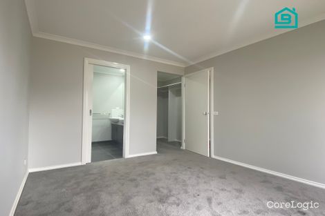 Property photo of 9 Basalt Drive Clyde North VIC 3978