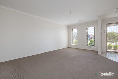 Property photo of 18 Macadamia Street Pakenham VIC 3810