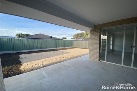 Property photo of 17 Heysen Circuit Andrews Farm SA 5114