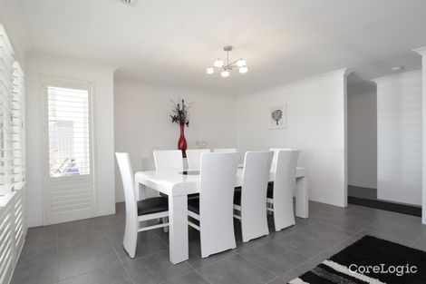 Property photo of 18 Hartz Way Wandi WA 6167