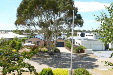 Property photo of 16 Sheerwater Terrace Paynesville VIC 3880