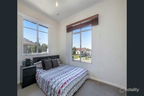 Property photo of 30 Clingin Street Reservoir VIC 3073