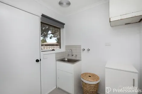Property photo of 2 Norma Street Melton VIC 3337