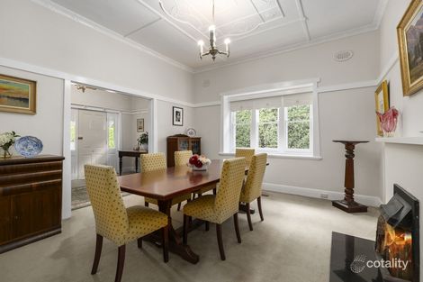 Property photo of 28 Fitzgibbon Crescent Caulfield North VIC 3161