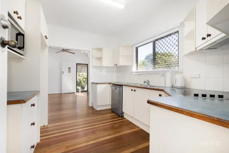 Property photo of 29 Hill Parade Clontarf QLD 4019