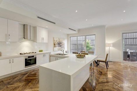 2/22 Summit Rd, Burwood, VIC 3125