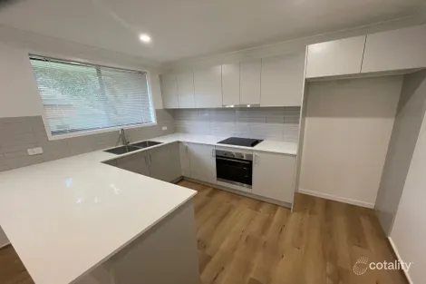 44 Nottingham Cres, Chipping Norton, NSW 2170