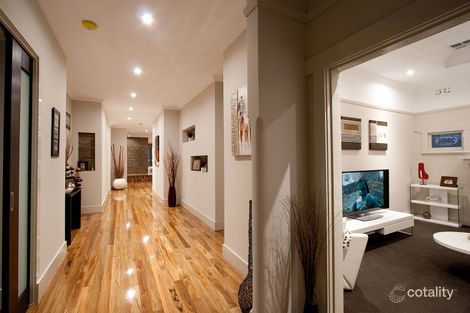 Property photo of 8 Doonan Road Nedlands WA 6009
