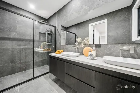 Property photo of 10 Mirri Close Throsby ACT 2914