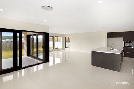 Property photo of 10 Kangaroo Crescent Springfield Lakes QLD 4300